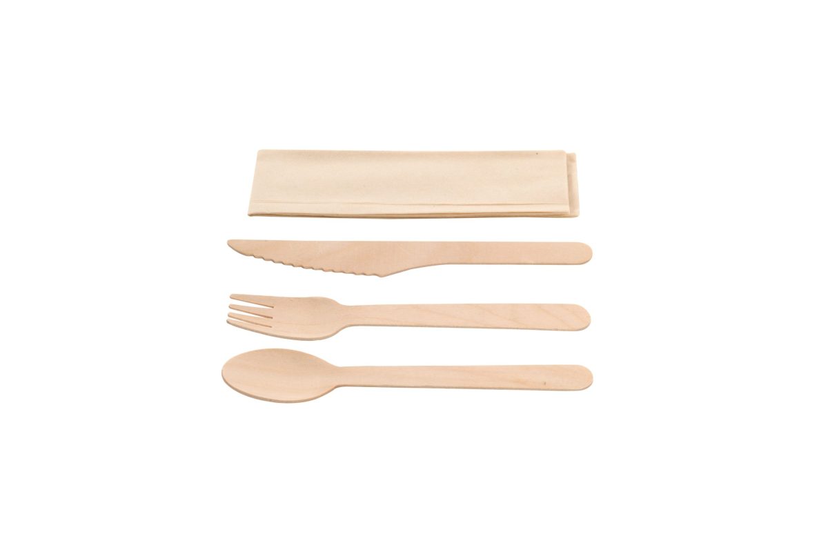 Kit couverts 4 en 1 en bois : couteau + fourchette + cuillère + serviette kraft – 500 unités – Betik