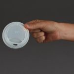 Couvercle Compostable pour Gobelets Jetables 225 ml Lot de 1000 - Vegware – Image 3